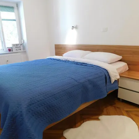 Modern Hrenova Street Apartament