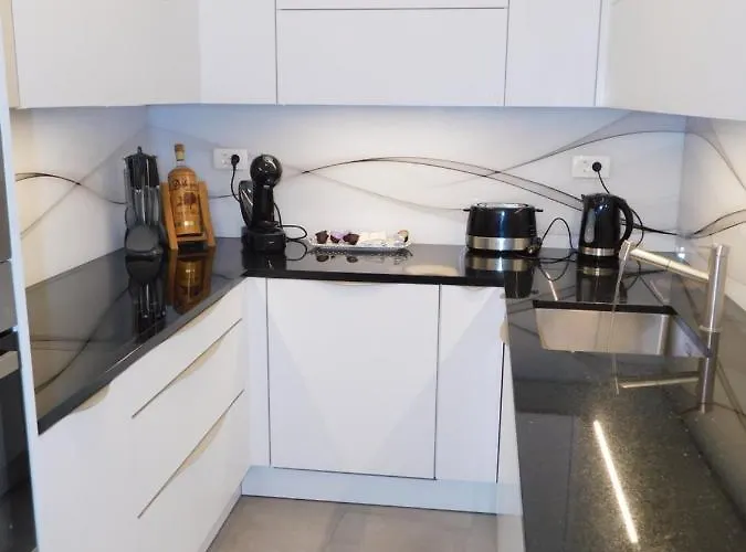 Modern Hrenova Street ليوبليانا